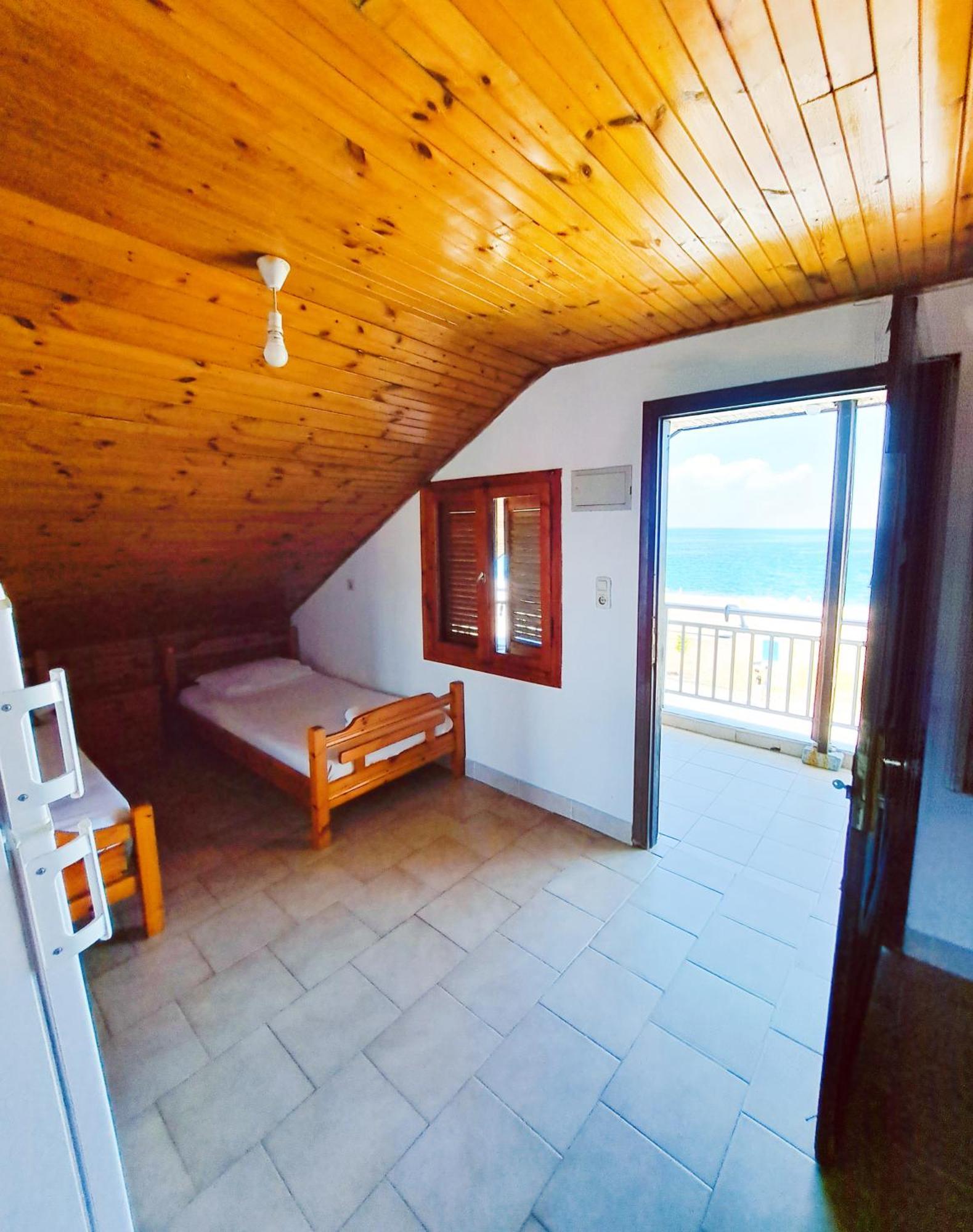Blue Horizon Apartment Vrasná Zimmer foto